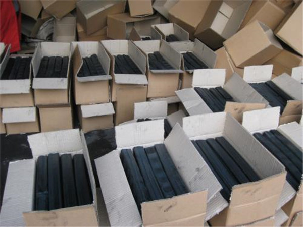 1573524188529698.jpg 越南木炭進(jìn)口清關(guān)