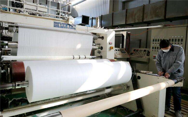 1589162970816289.jpg 熔噴無(wú)紡布機(jī)場(chǎng)進(jìn)口清關(guān)