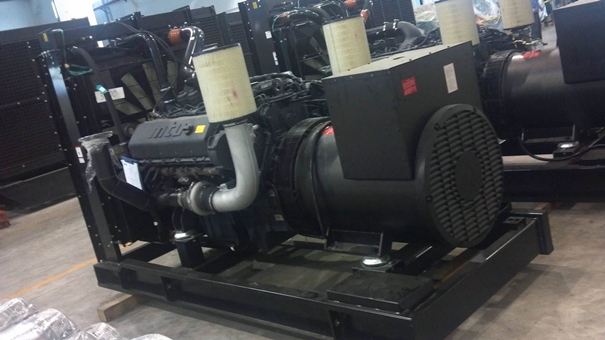 1642498344608226.jpg 舊機(jī)電進(jìn)口報(bào)關(guān)_副本.jpg